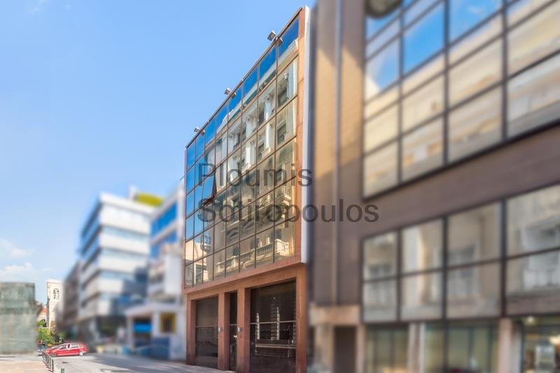 Independent Office Building at the Port of Piraeus Greece for Rent