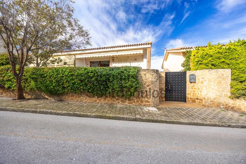 Luxurious Maisonette in Politia Greece for Sale