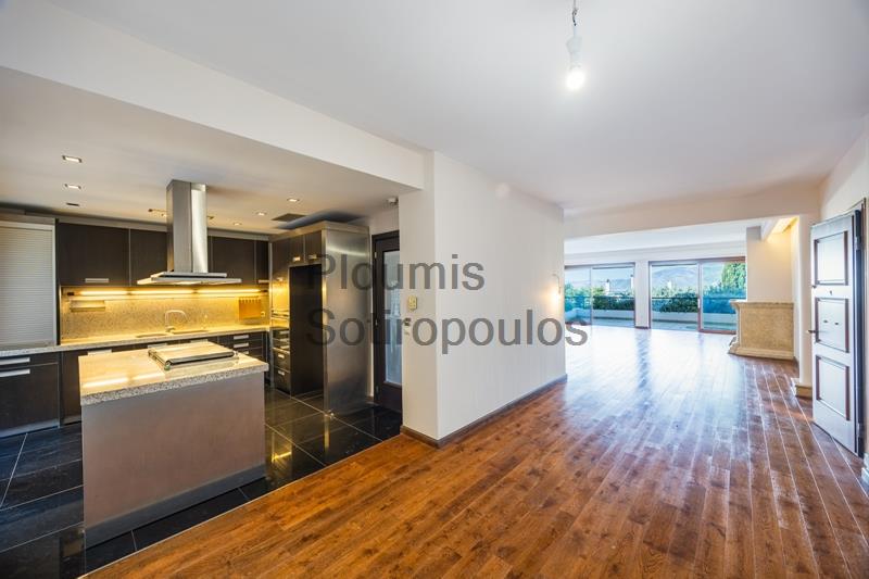Luxurious Maisonette in Politia Greece for Sale