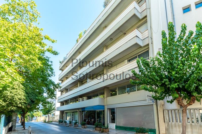 Income-Producing Property with a Return of 7 percent in the Area of Mavili Square Greece for Sale