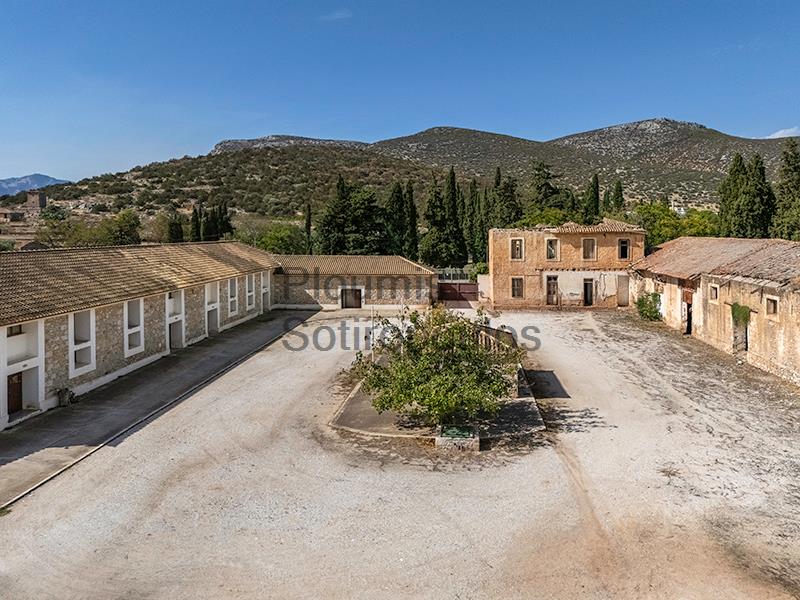 Prestigious estate in Marathon, Attica Greece for Sale