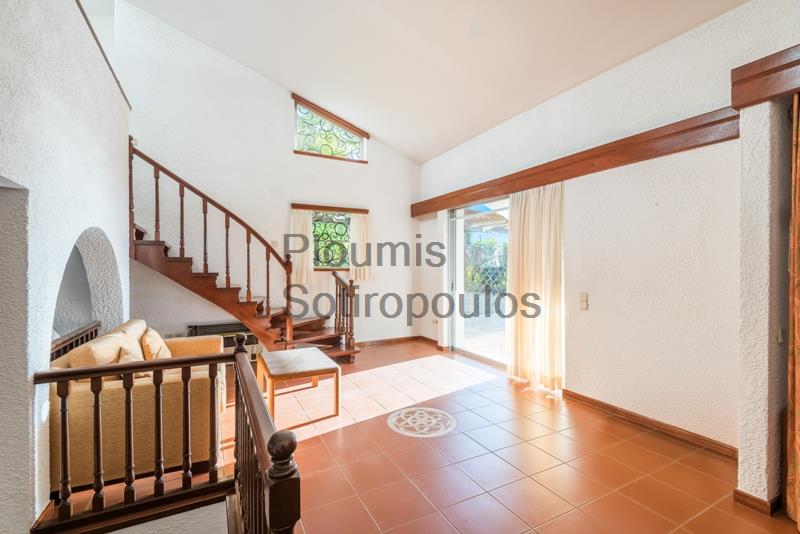 Κλασική μονοκατοικία στα Καλύβια Αττικής Ελλάδα προς Πώληση