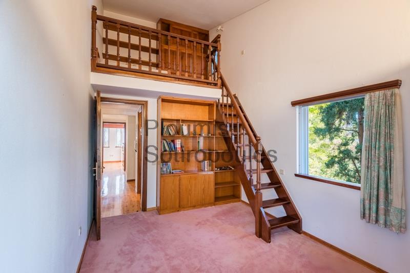 Κλασική μονοκατοικία στα Καλύβια Αττικής Ελλάδα προς Πώληση