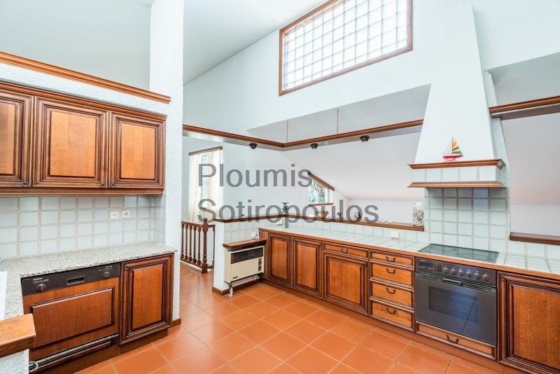 Κλασική μονοκατοικία στα Καλύβια Αττικής Ελλάδα προς Πώληση