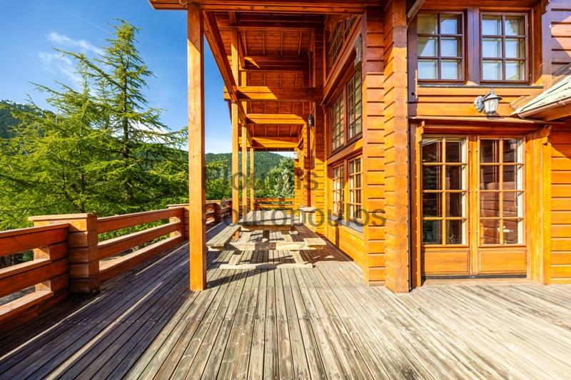 Charming Chalet in Mount Parnassus Greece for Sale