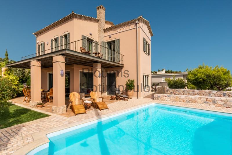 Exceptional Villa in Neos Voutzas, Attica Greece for Sale