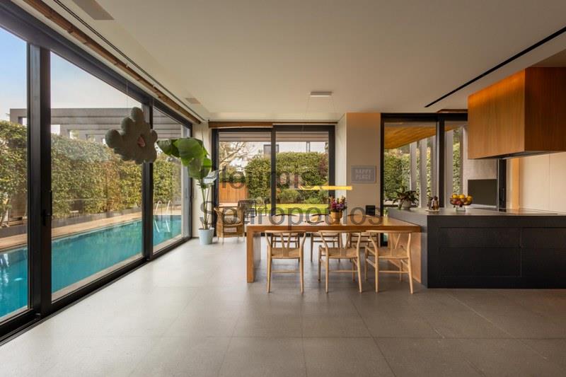 Μοντέρνα Κατοικία στην Περιοχή της Καστρίτσας, Νέα Ερυθραία Ελλάδα προς Πώληση