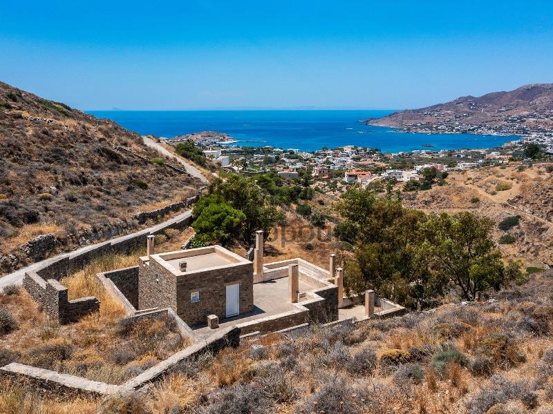 Βίλα στην Ποσειδωνία Σύρου
