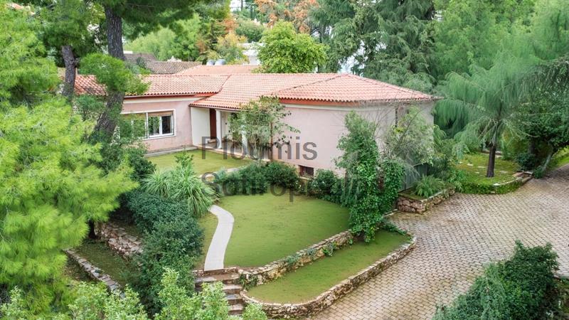 Σπάνια ιδιοκτησία στην Εκάλη Ελλάδα προς Πώληση