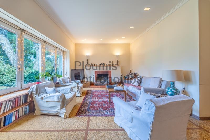 Σπάνια ιδιοκτησία στην Εκάλη Ελλάδα προς Πώληση