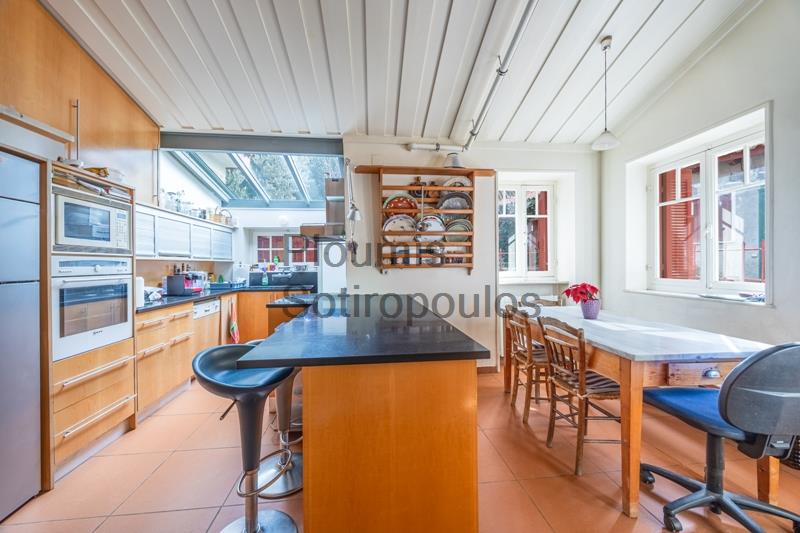 Σπάνια ιδιοκτησία στην Εκάλη Ελλάδα προς Πώληση