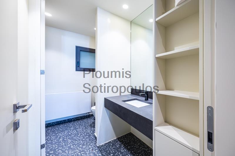 Ισόγειος Επαγγελματικός Χώρος στο Κολωνάκι Ελλάδα προς Πώληση