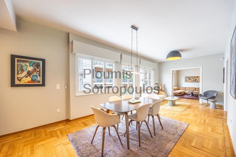 Αρχοντικό Διαμέρισμα στην Πλατεία Κολωνακίου Ελλάδα προς Πώληση