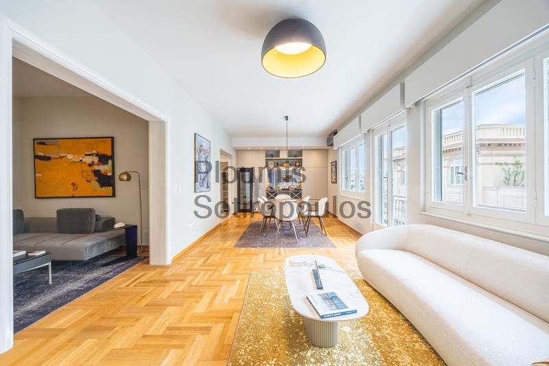 Αρχοντικό Διαμέρισμα στην Πλατεία Κολωνακίου Ελλάδα προς Πώληση