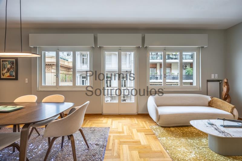 Αρχοντικό Διαμέρισμα στην Πλατεία Κολωνακίου Ελλάδα προς Πώληση